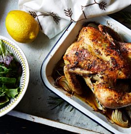 Helrostad kyckling med rosmarin- och citronsmör