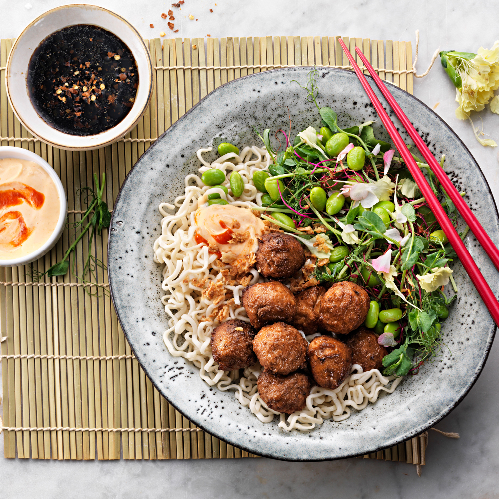 Kycklingköttbullar-med-srirachamajonnäs