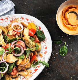 Stark kebabsallad av kyckling