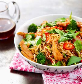 WOKAD KYCKLING med nudlar, lime och sweet chili