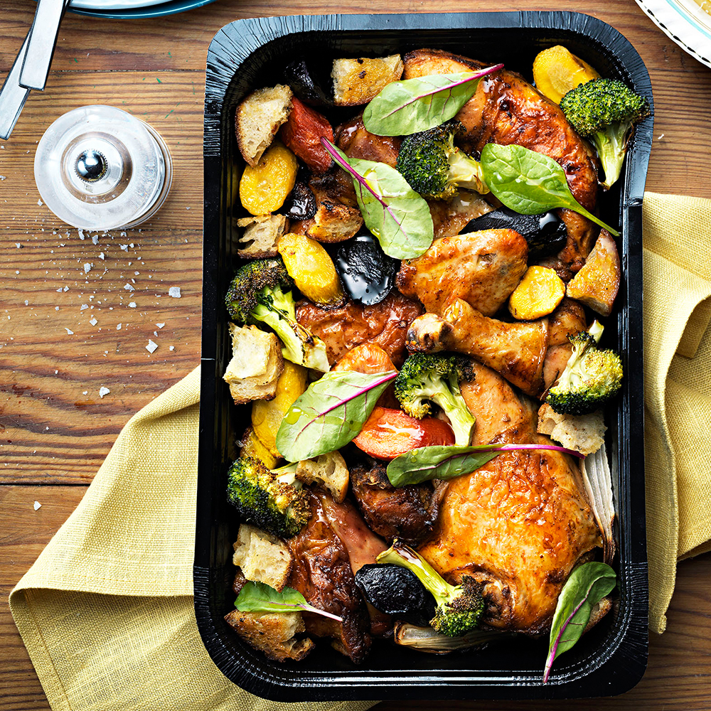 Stinas-kycklingpanna-med-morot,-schalottenlök-och-krutonger