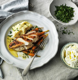 Kryddstekt kycklingbröst med vinägerstekta morötter