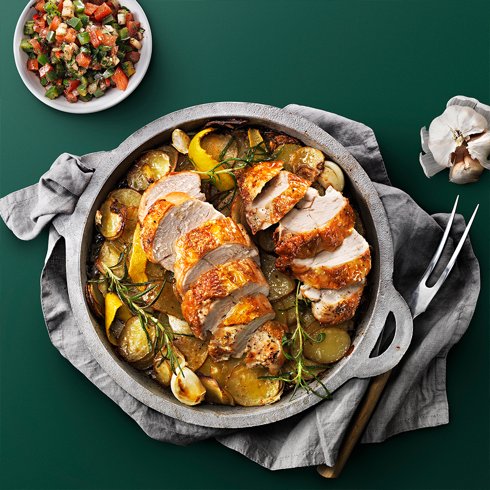 Ugnsbakade-kycklingbröst-med-örter-och-potatis