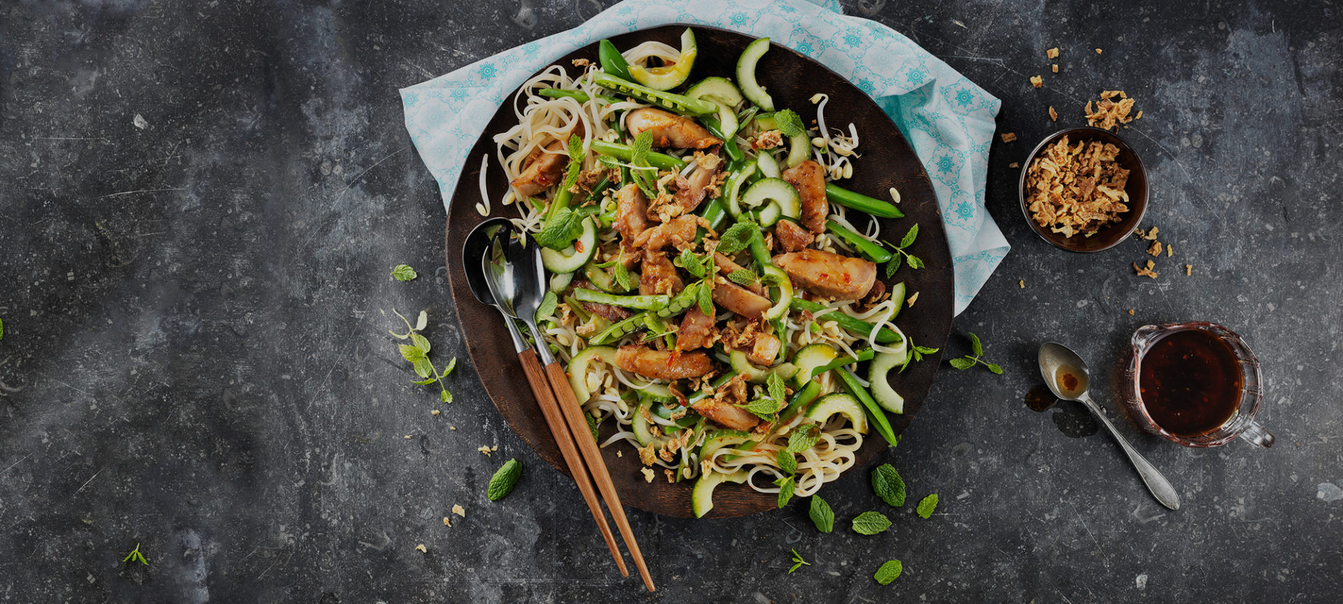 ingefära, kokosmjölk, sesam och nudlar väntar här