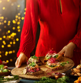 Uppesittarmackan i två varianter - Kyckling från Kronfågel