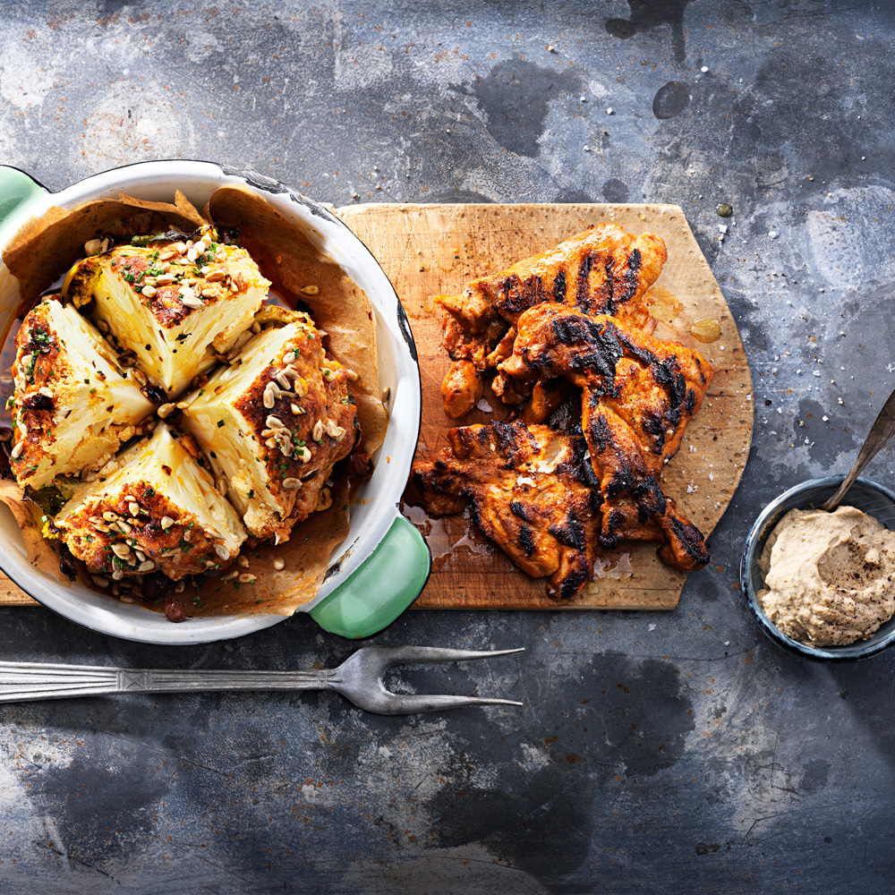 Grillad_larfile_sriracha_bakad_blomkal_grund