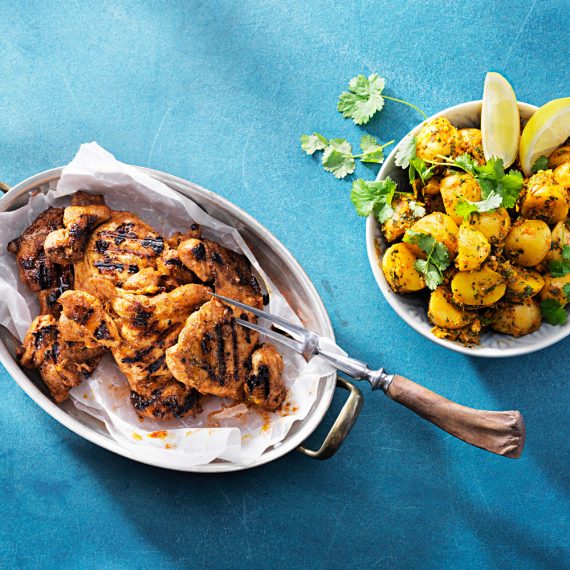 BBQ LÅRFILÉ BLACK GARLIC MED marockansk chermoulapotatis - Kronfågel