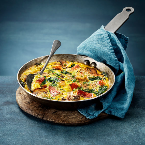 FRITTATA MED KYCKLINGGRILLKORV och svamp - Kronfågel