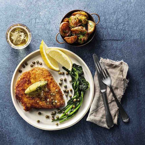KYCKLINGSCHNITZEL PÅ MINUTFILÉ med spenat, örtsmör och citron - Kronfågel