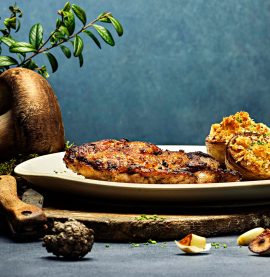 Rosmarin, vitlök, karljohansvamp och persilja.