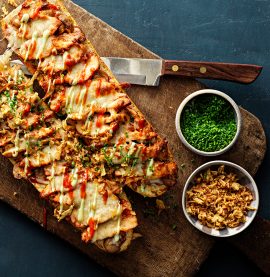 ZAPIEKANKA – POLSK PIZZA med BBQ-stekt kyckling – Kronfågel