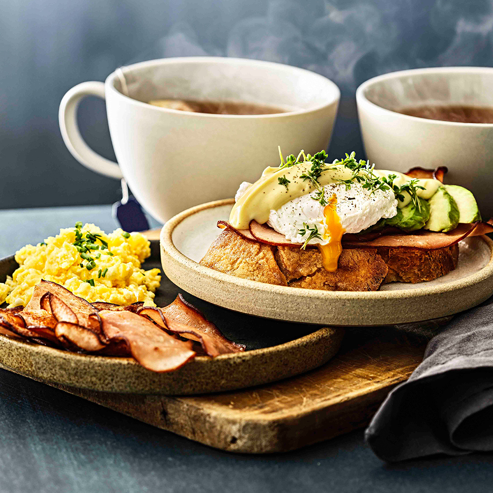 Kycklingfars_eggs_benedict_aggrora_1000x1000