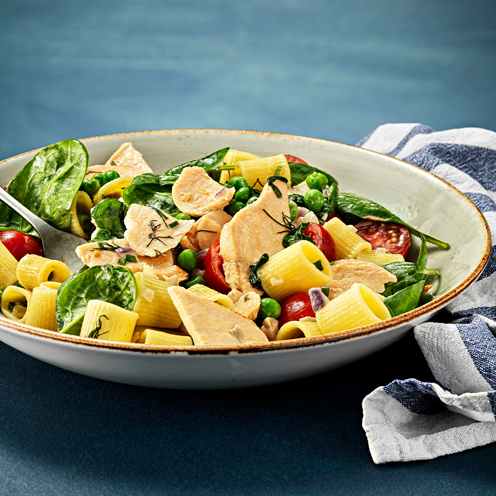 M15_salladskyckling_varm_pastasallad_1000x1000