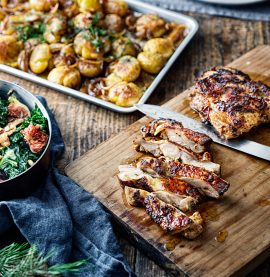 KYCKLINGSTEAK med stuvad grönkål och smashed potatoes