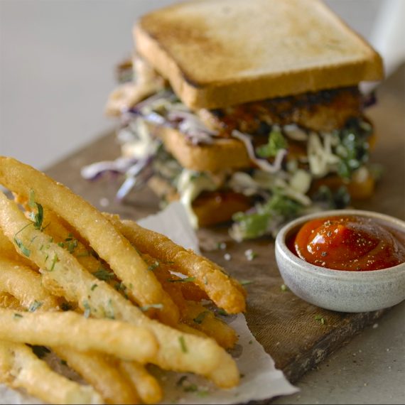 Mozzarella fries med kycklingmacka