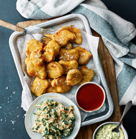 KYCKLINGNUGGETS MED grönkålsslaw - Kronfågel