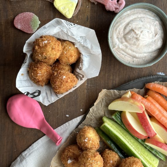 Chili Chicken Cheese Balls - friterade kycklingbollar - kycklingkroketter
